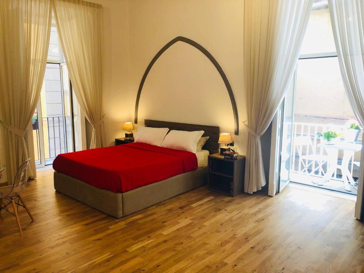 Domus Studio 25 Bed & Breakfast Napels Buitenkant foto